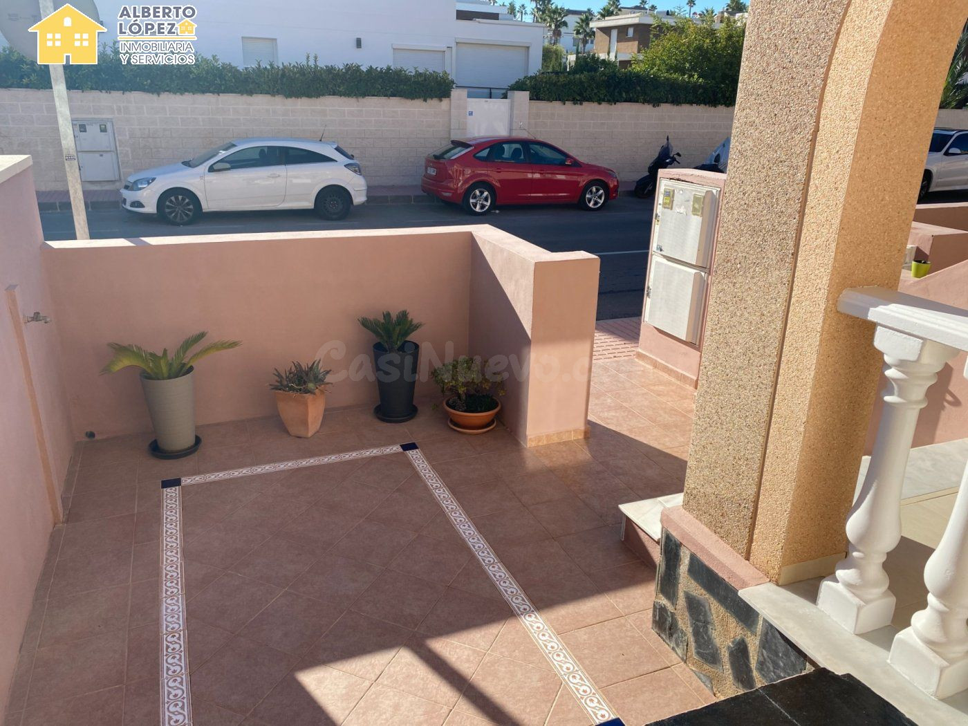 Bungalow en alquiler con terraza y solárium en Gran Alacant