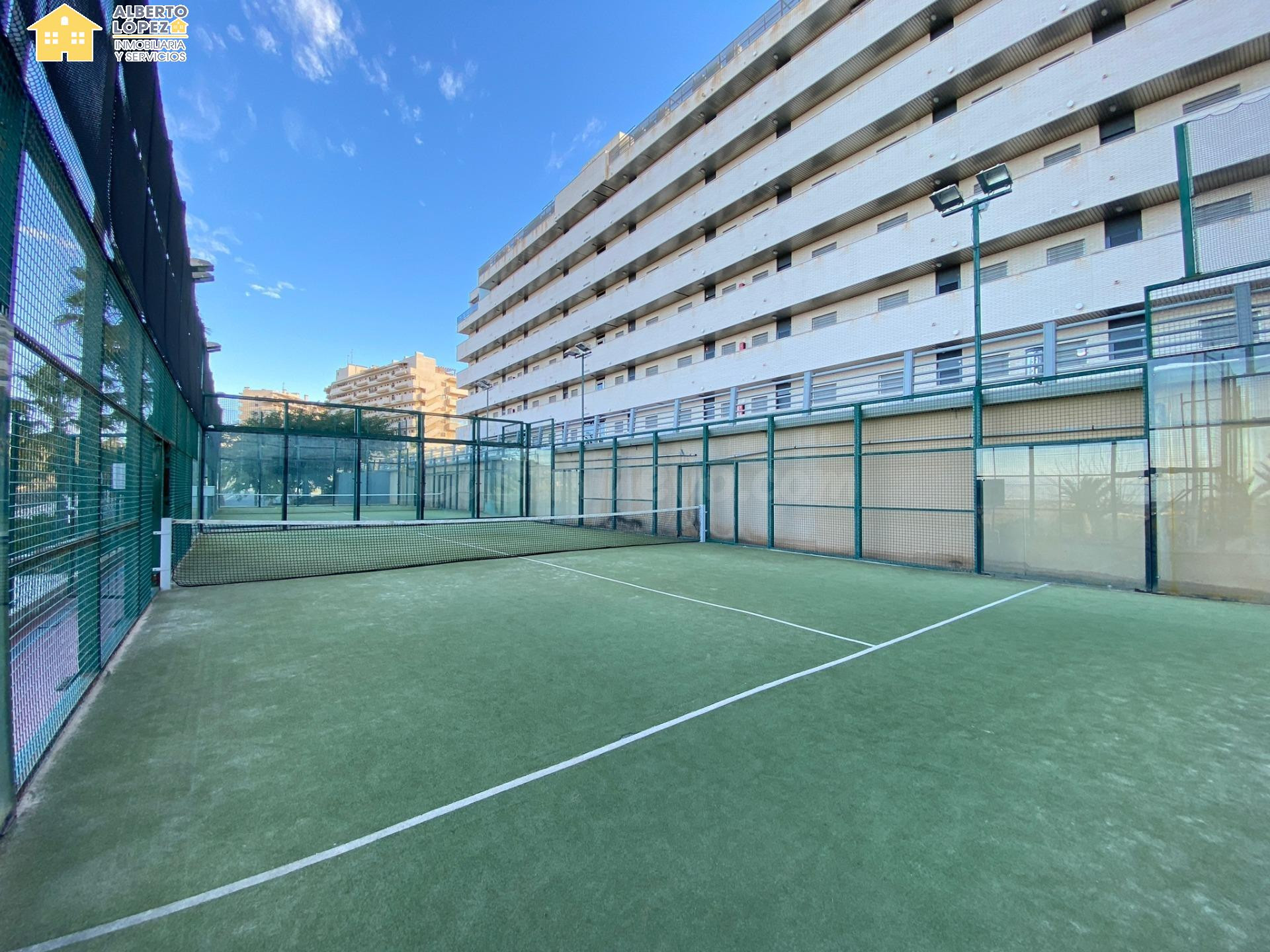Ático con terraza de uso privado y vistas al mar definitivas - foto 5
