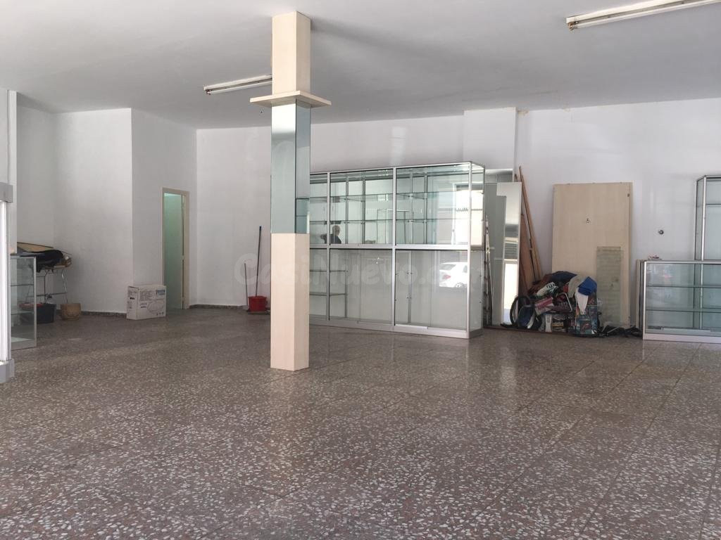SE ALQUILA LOCAL COMERCIAL ZONA PLAZA CREVILLENTE - foto 2