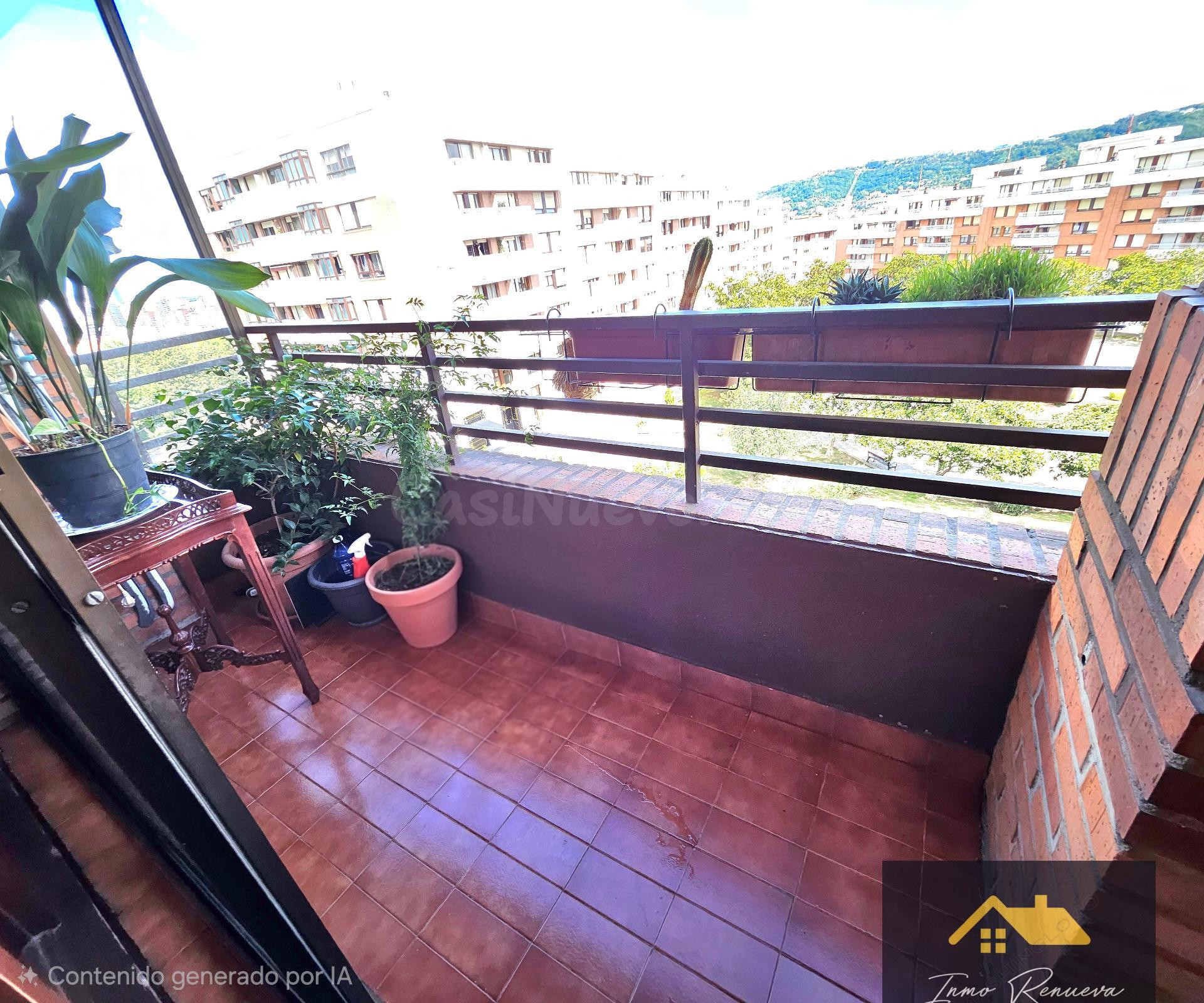 Se vende piso de 4 habitaciones en Avda San Adrián de Bilbao - foto 2
