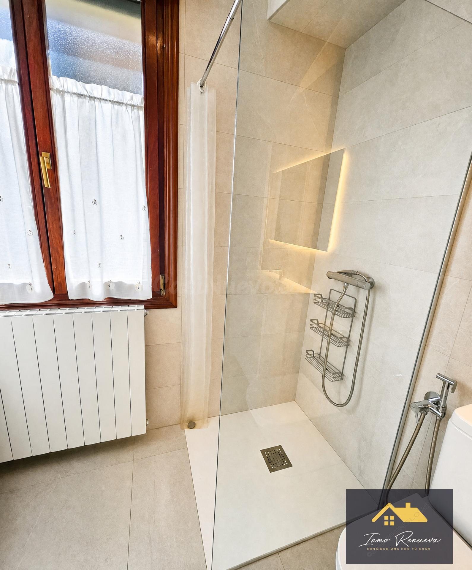 Se vende piso de 100m2 en el centro de Portugalete - foto 2