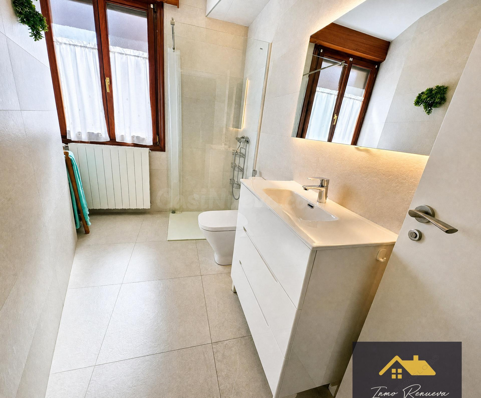 Se vende piso de 100m2 en el centro de Portugalete - foto 3