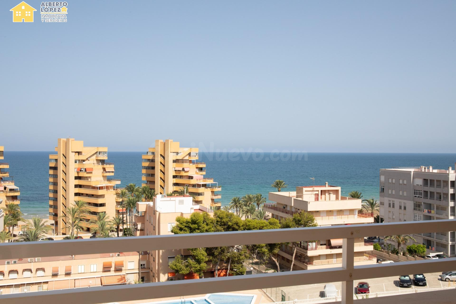 Ático con vistas definitivas al mar y terraza de uso privado - foto 2