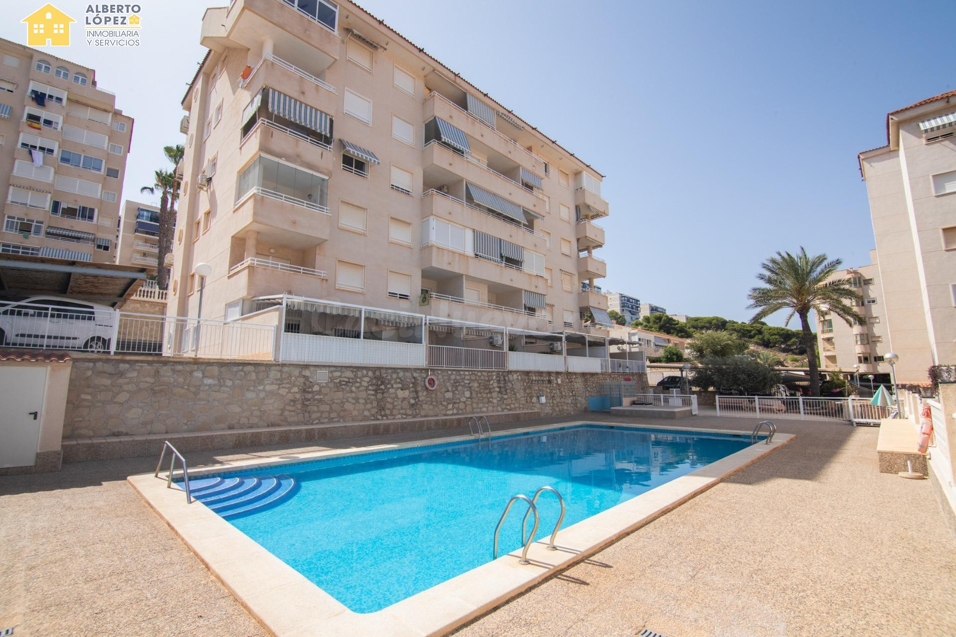 Ático con vistas definitivas al mar y terraza de uso privado - foto 4