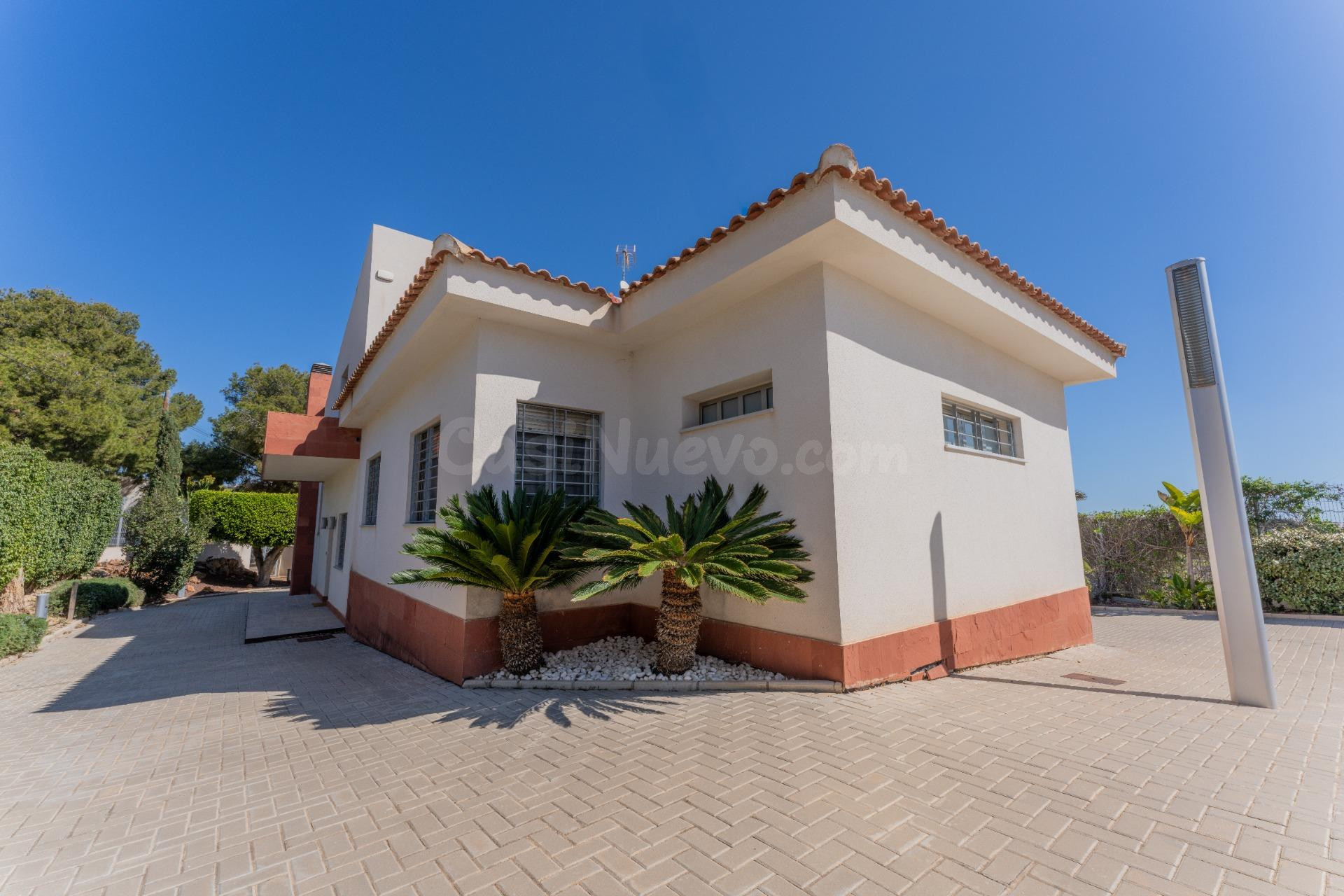 FANTASTICA VILLA DE 500 m2 CONSTRUIDOS PEÑA DE LAS AGUILAS S - foto 3