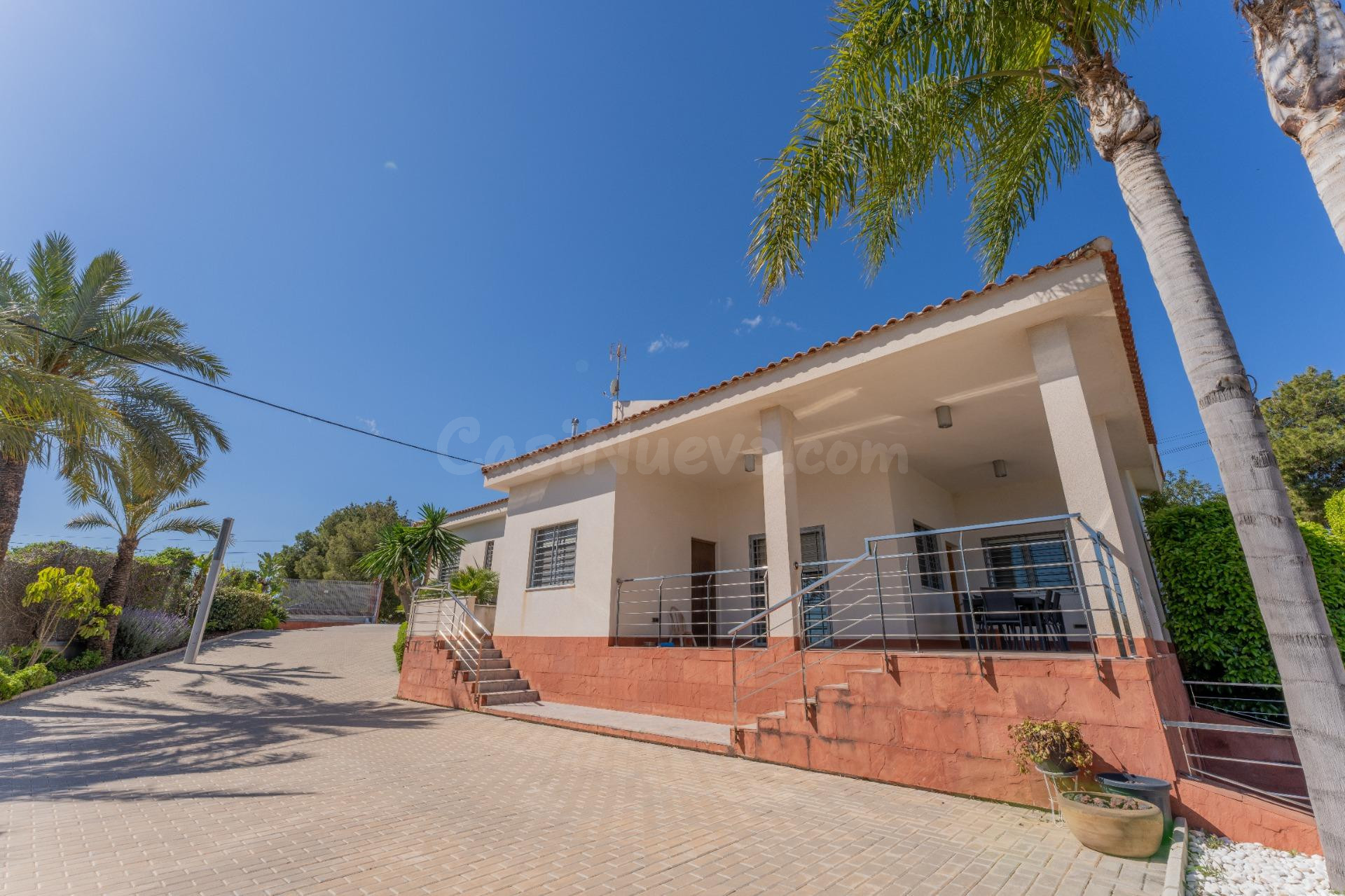 FANTASTICA VILLA DE 500 m2 CONSTRUIDOS PEÑA DE LAS AGUILAS S - foto 5