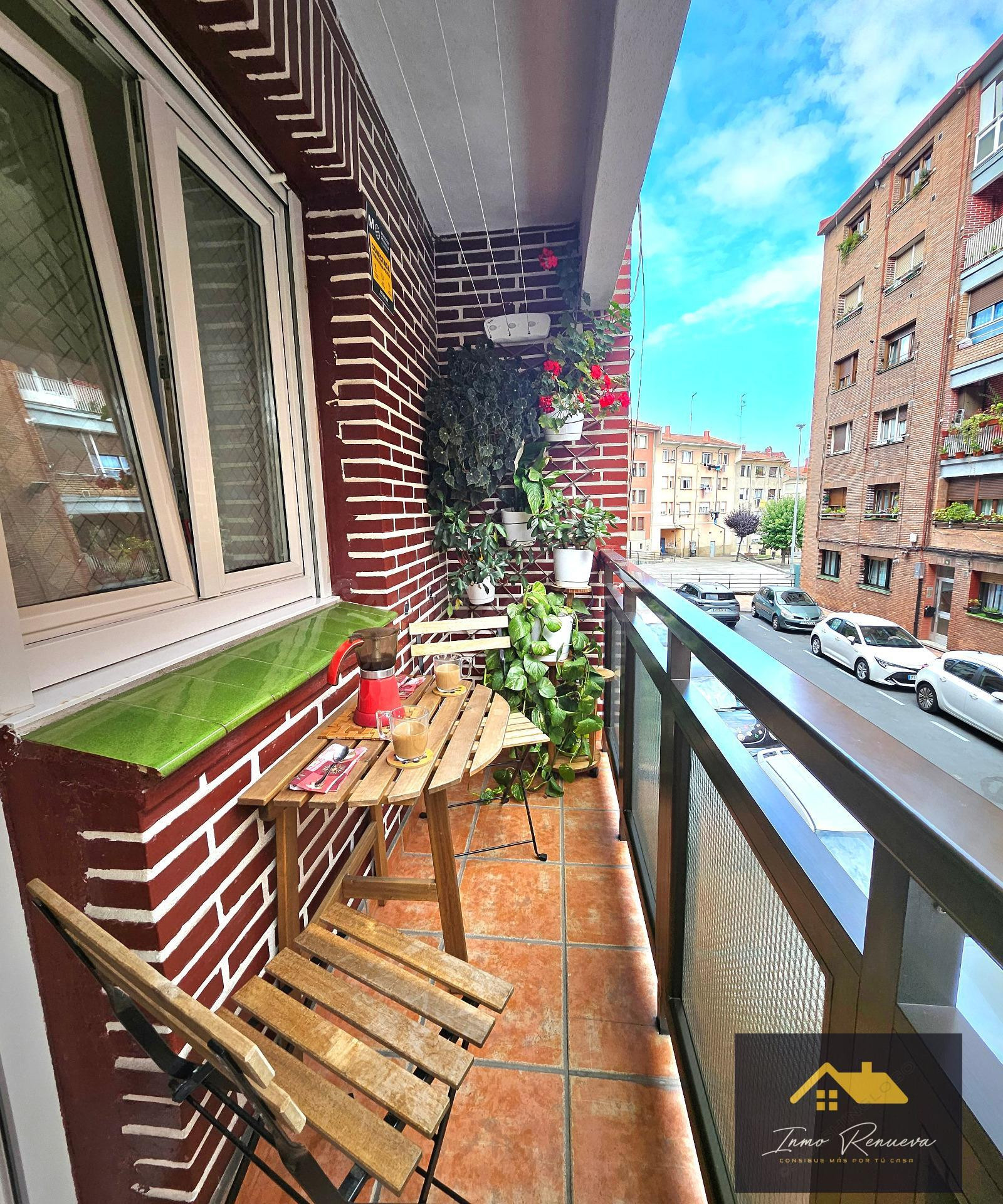 Se vende bonito piso en Barakaldo céntrico y para entrar a vivir