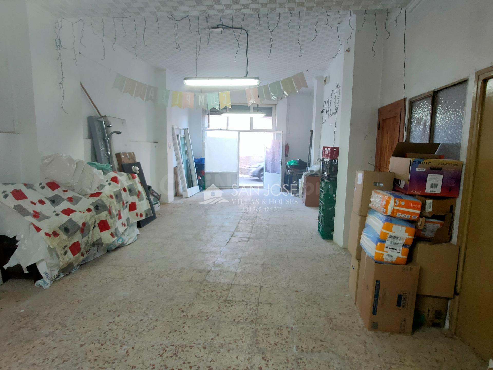 SE VENDE LOCAL COMERCIAL CON AGUA Y LUZ EN ASPE - foto 4
