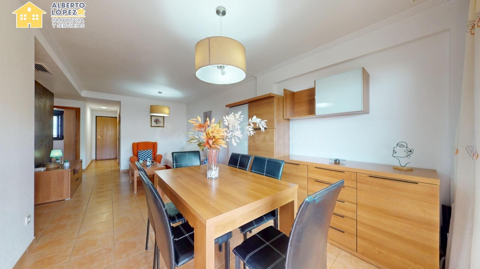 Estupenda vivienda para vivir todo el año en Los Arenales de - foto 3