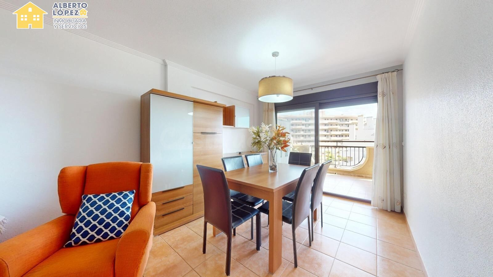 Estupenda vivienda para vivir todo el año en Los Arenales de - foto 4