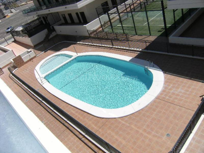 ¡Tu Hogar Ideal en Elche! Moderno Piso con Amplia Terraza y  - foto 3