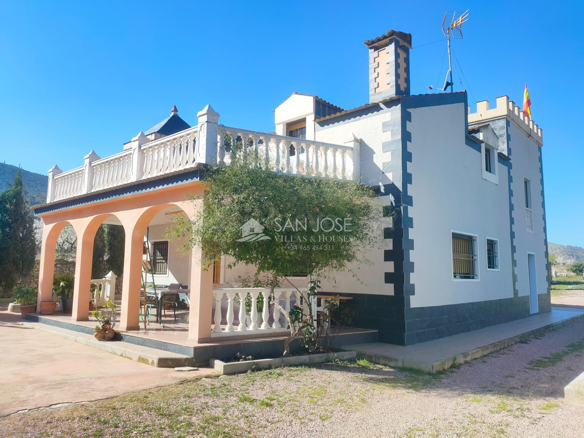 Se Vende Chalet en Hondón de las Nieves - Zona Boquera - foto 2