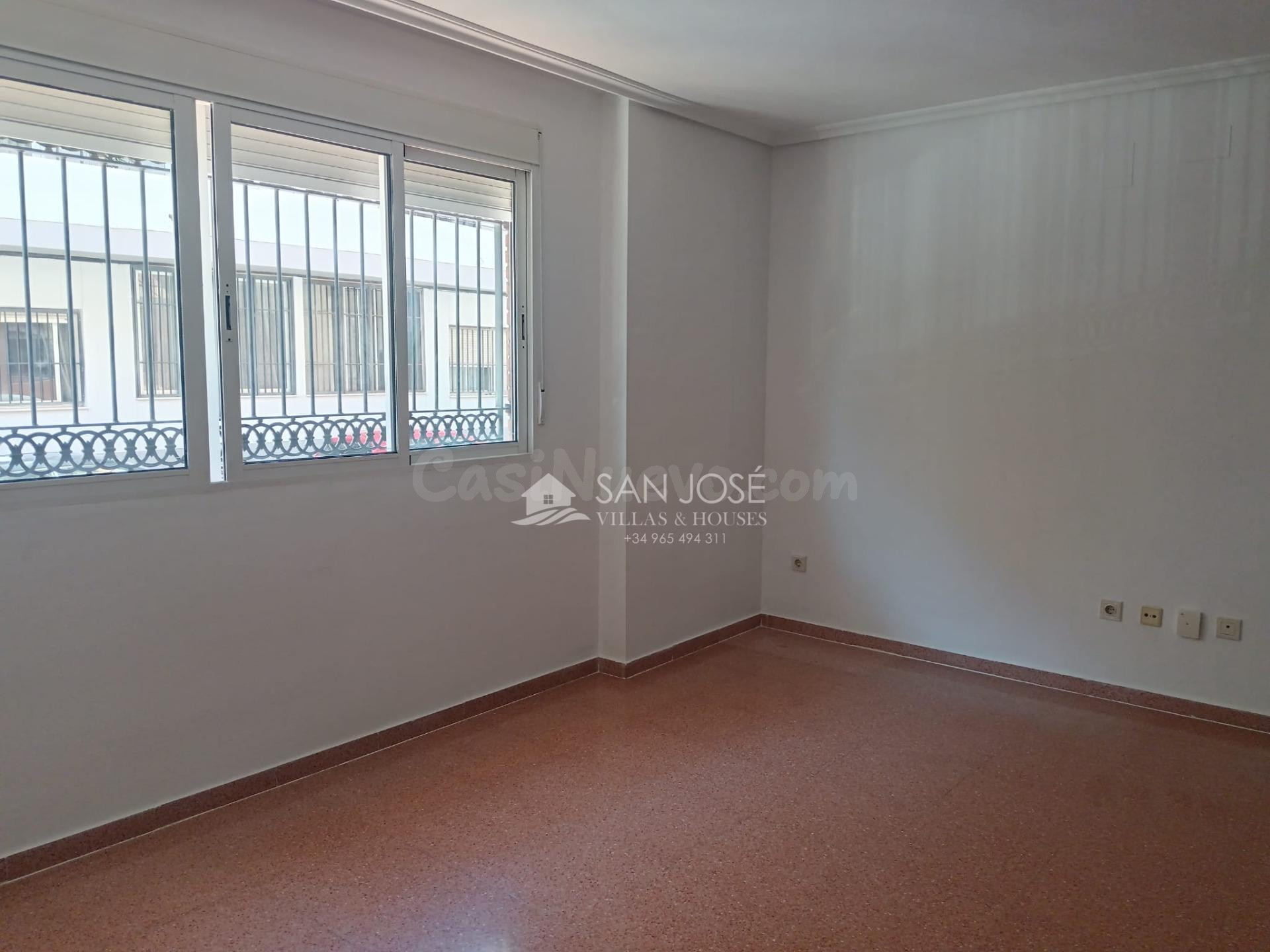 VENTA DE BAJO EN SAN VICENTE DEL RASPEIG, ZONA CENTRO