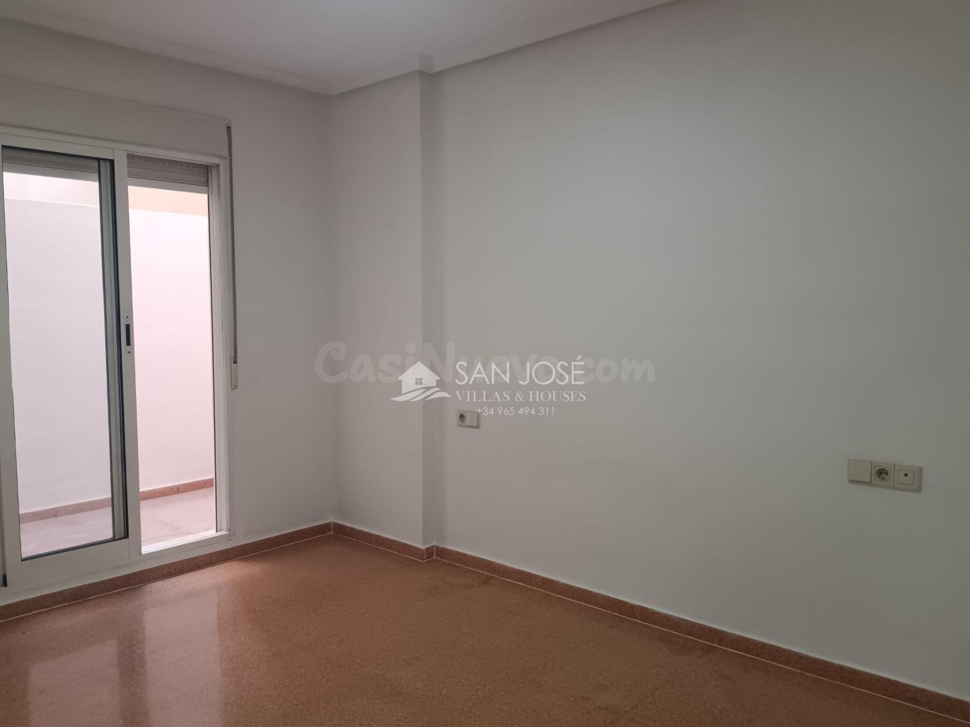 VENTA DE BAJO EN SAN VICENTE DEL RASPEIG, ZONA CENTRO - foto 4