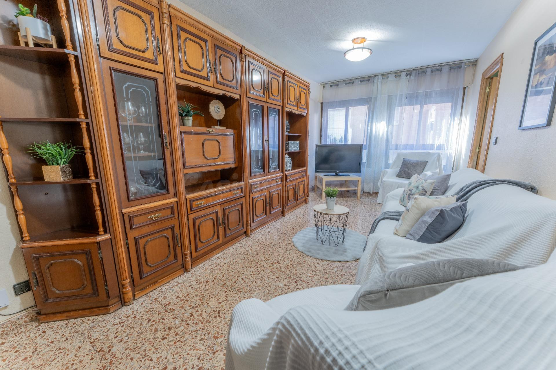 VIVIENDA TODO EXTERIOR DE 3 DORMITORIOS CON GARAJE EN CAROLI - foto 5