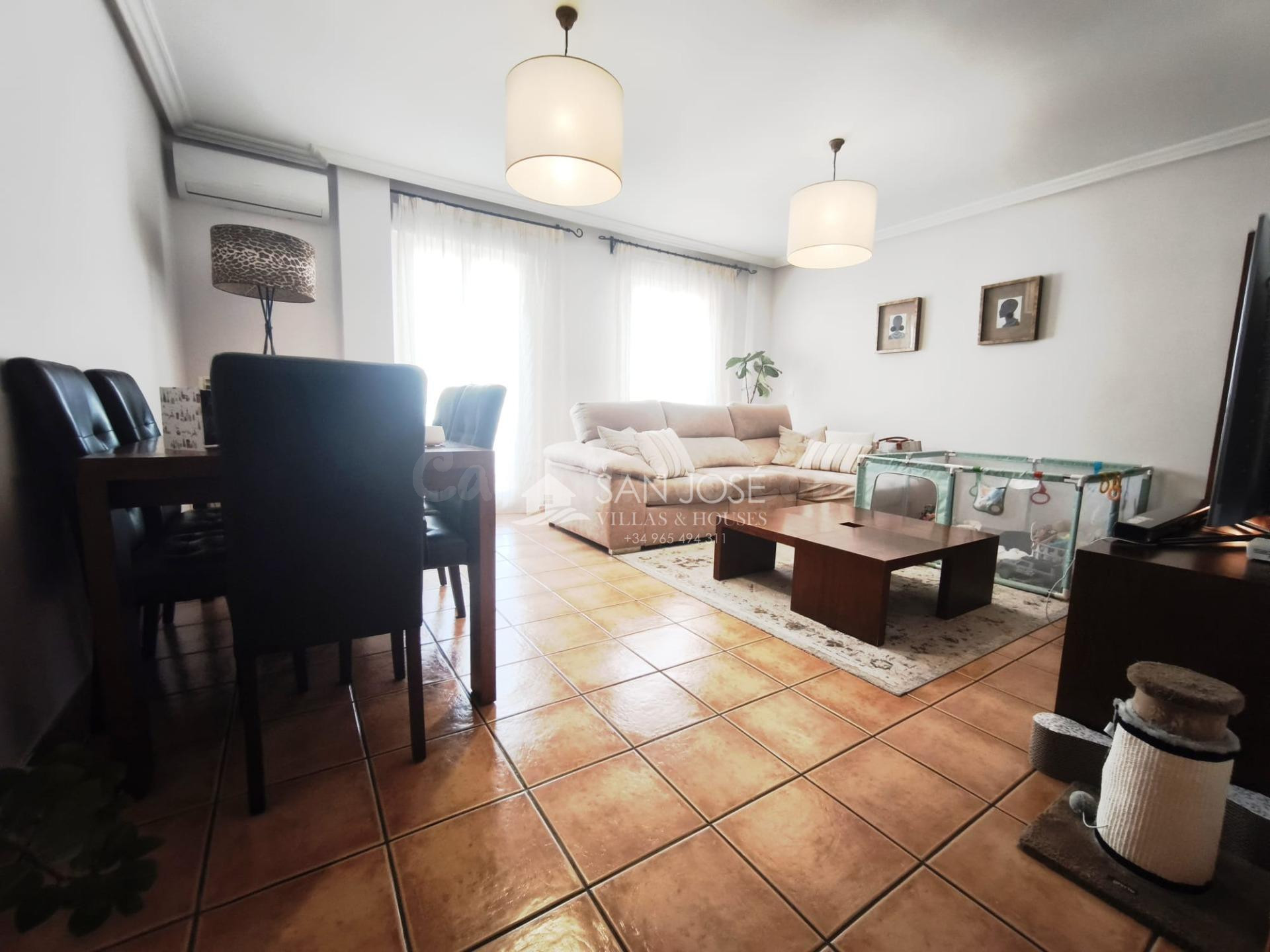 SE VENDE PISO CON GARAJE EN ASPE, ZONA CERCA DE PLAZA SAN JU
