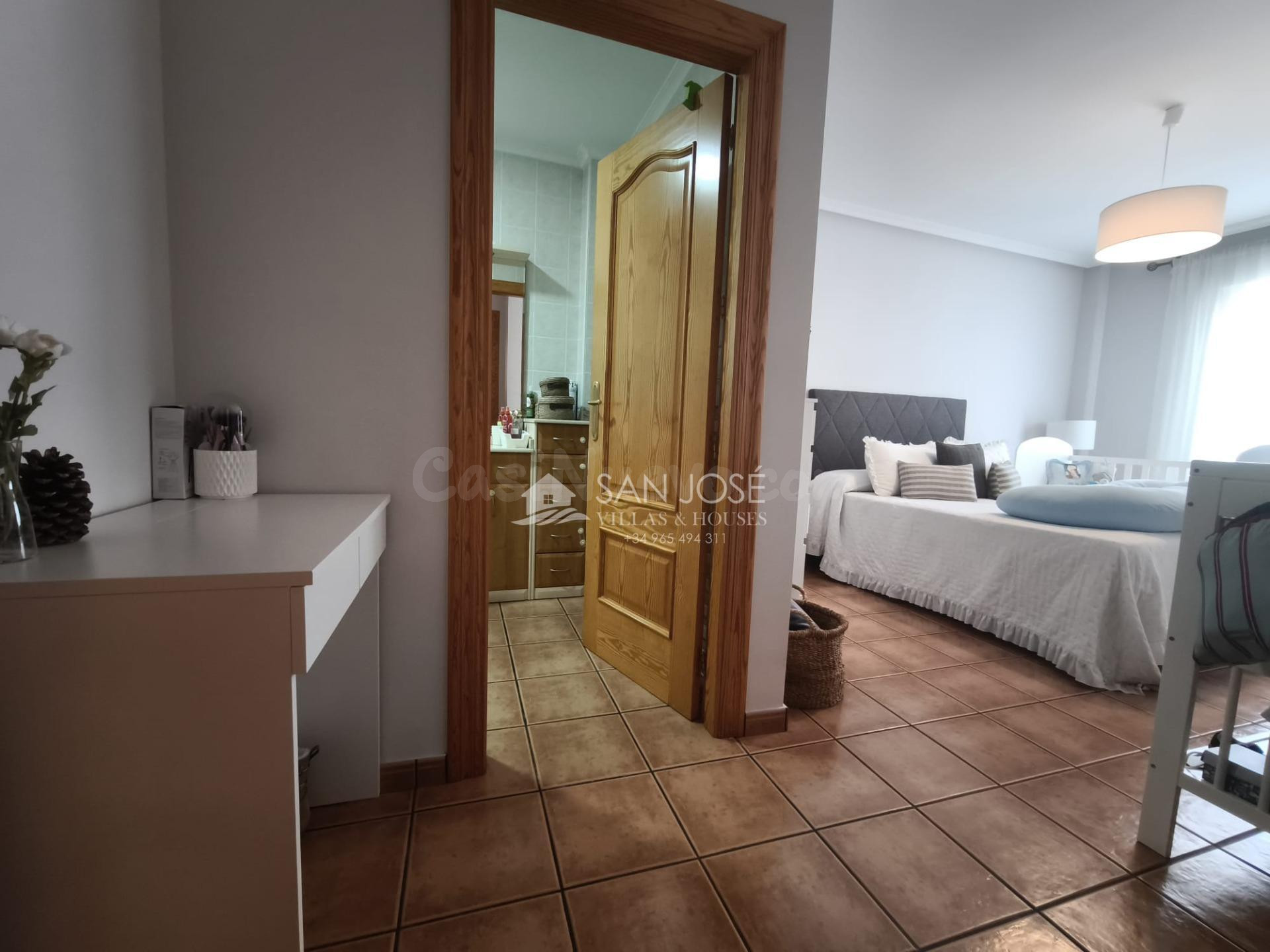 SE VENDE PISO CON GARAJE EN ASPE, ZONA CERCA DE PLAZA SAN JU - foto 2