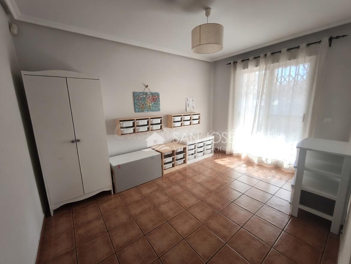 SE VENDE PISO CON GARAJE EN ASPE, ZONA CERCA DE PLAZA SAN JU - foto 5