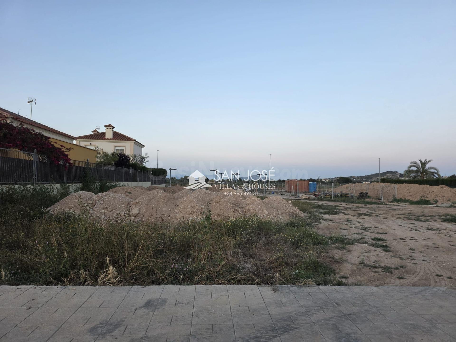 VENTA DE PARCELA URBANA EN ASPE, ZONA URBANIZACIÓN VIRGEN DE - foto 5