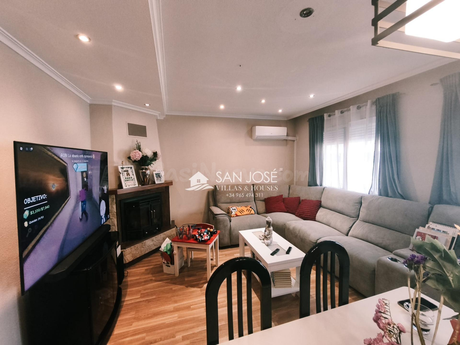 SE VENDE BUNGALOW EN BARRIO DE LA COCA (ZONA PARQUE)