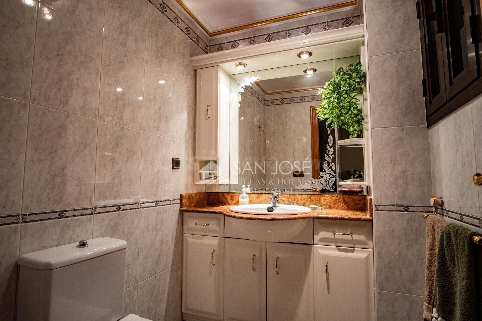 VENTA DE CASA EN NOVELDA - foto 2