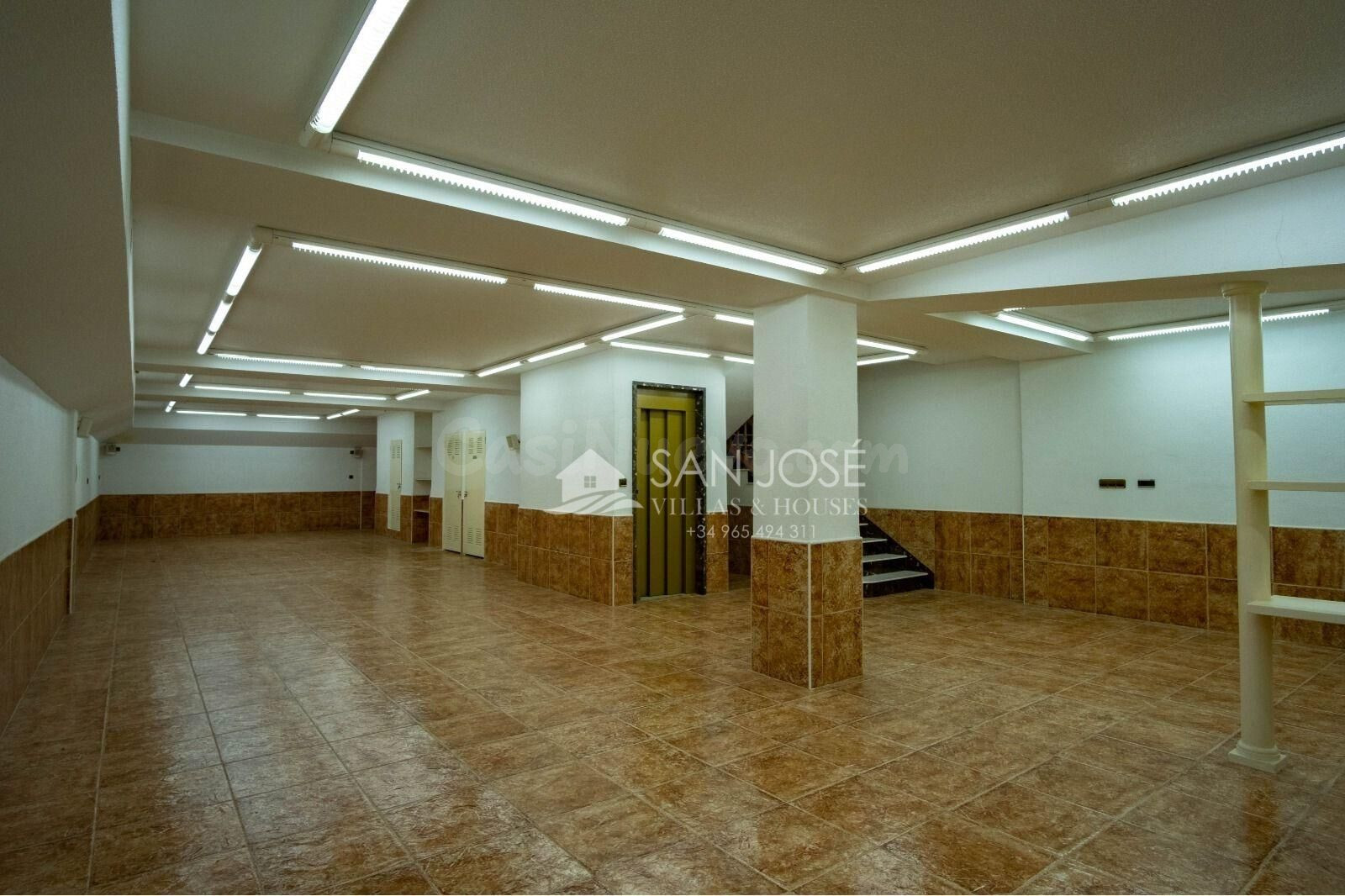 VENTA DE CASA EN NOVELDA - foto 3