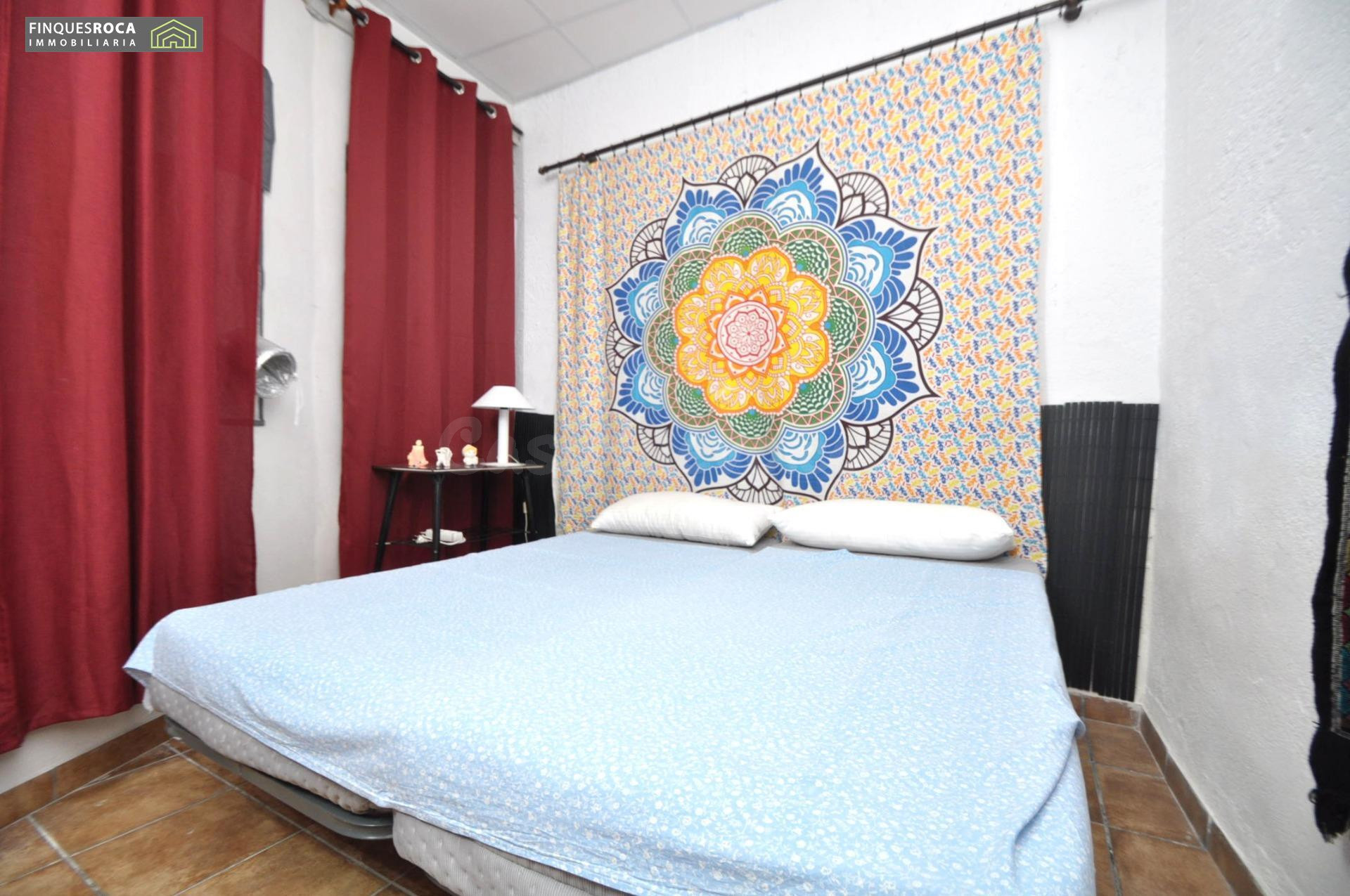 Casa de 4 habitaciones con almacén en LA Ràpita - foto 3