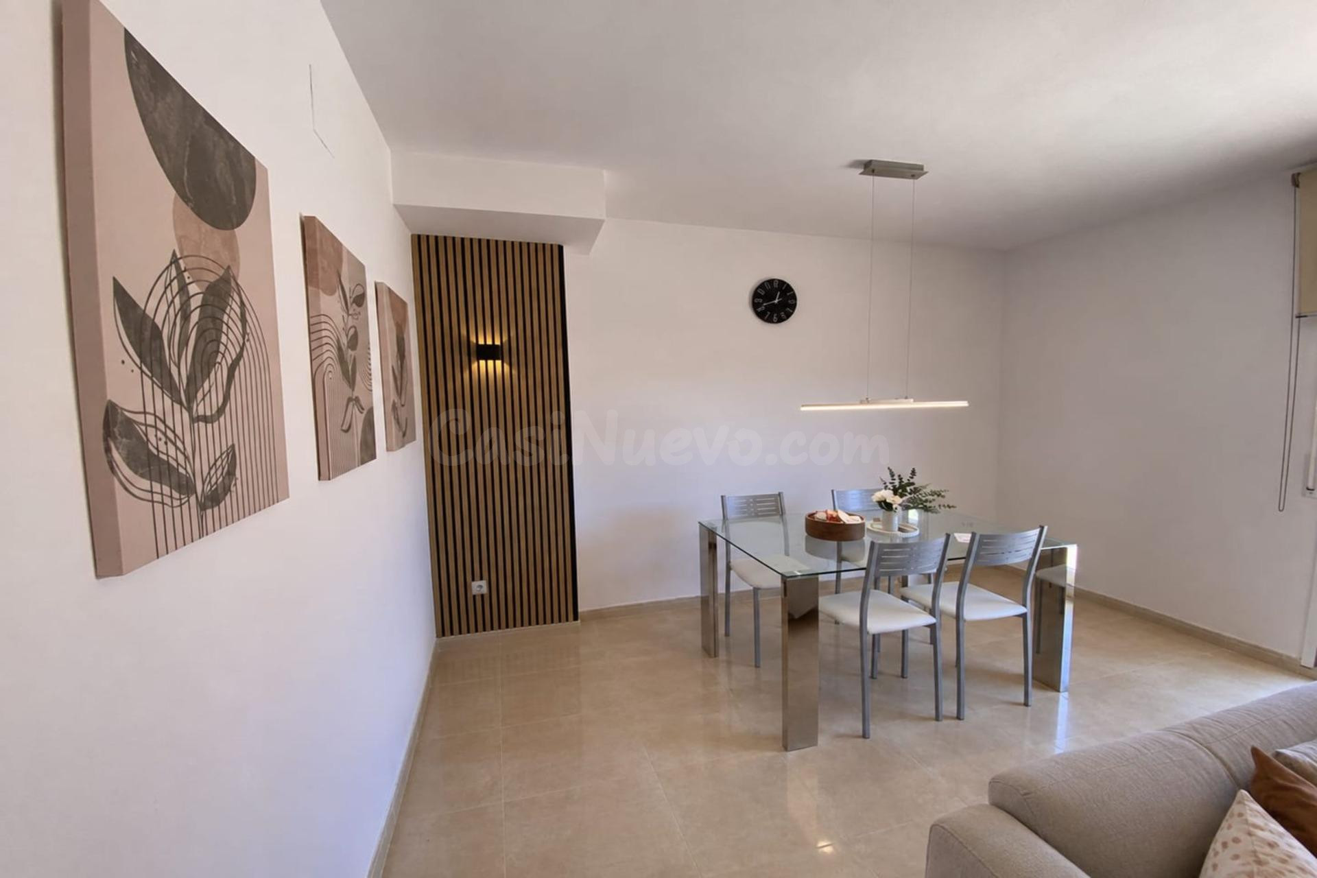 Piso en planta baja de 2 habitaciones, terraza, parking y tr - foto 4