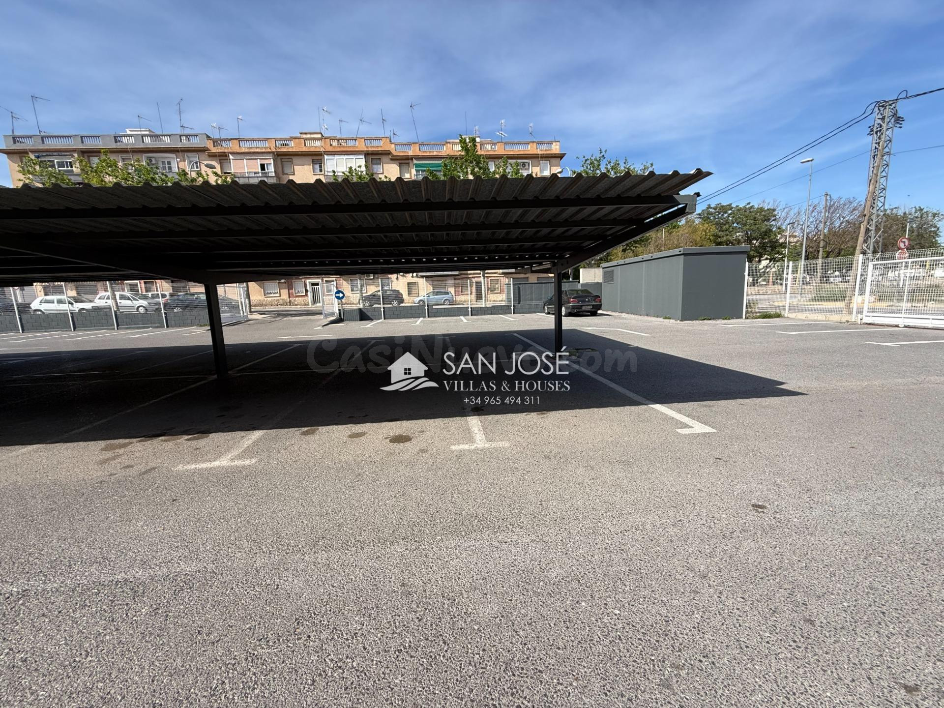 ALQUILER DE NAVE EN NOVELDA CON APARCAMIENTO - foto 4