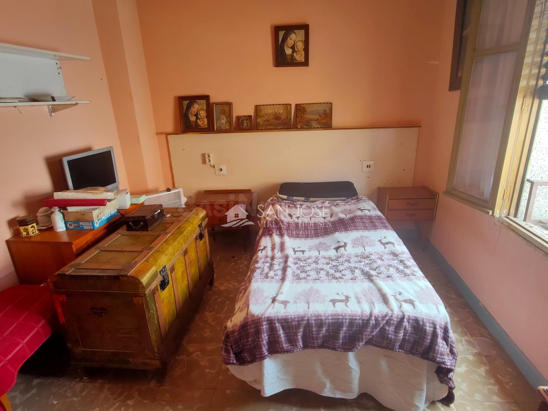 SE VENDE CASA A DOS CALLES EN ASPE Y EN BUENA ZONA - foto 5