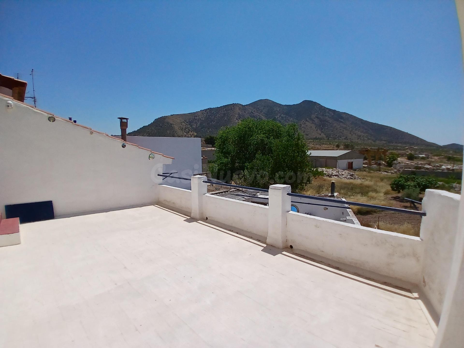GRAN CASA CON 6 DORMITORIOS EN ALGUEÑA - foto 2