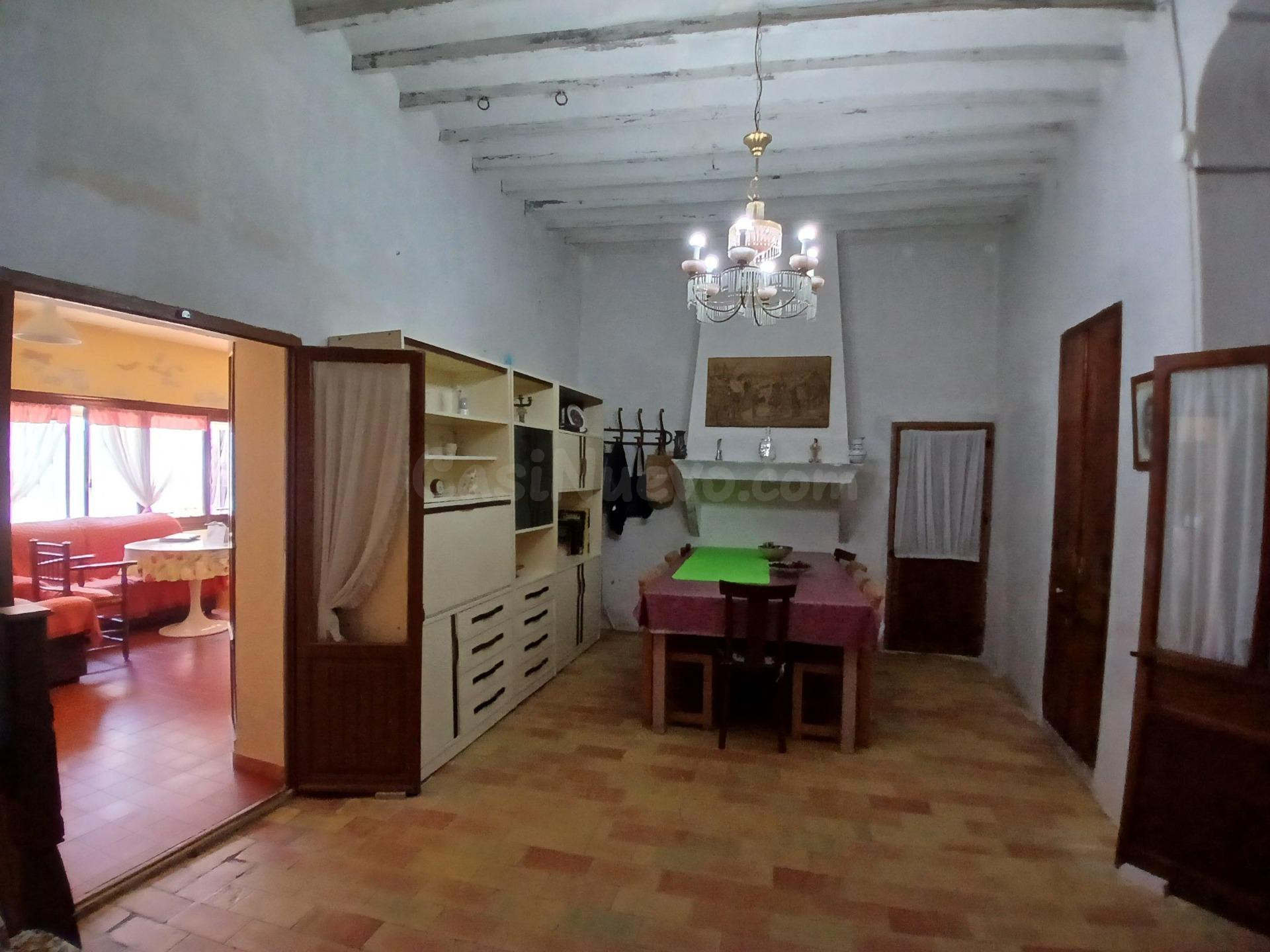 GRAN CASA CON 6 DORMITORIOS EN ALGUEÑA - foto 5