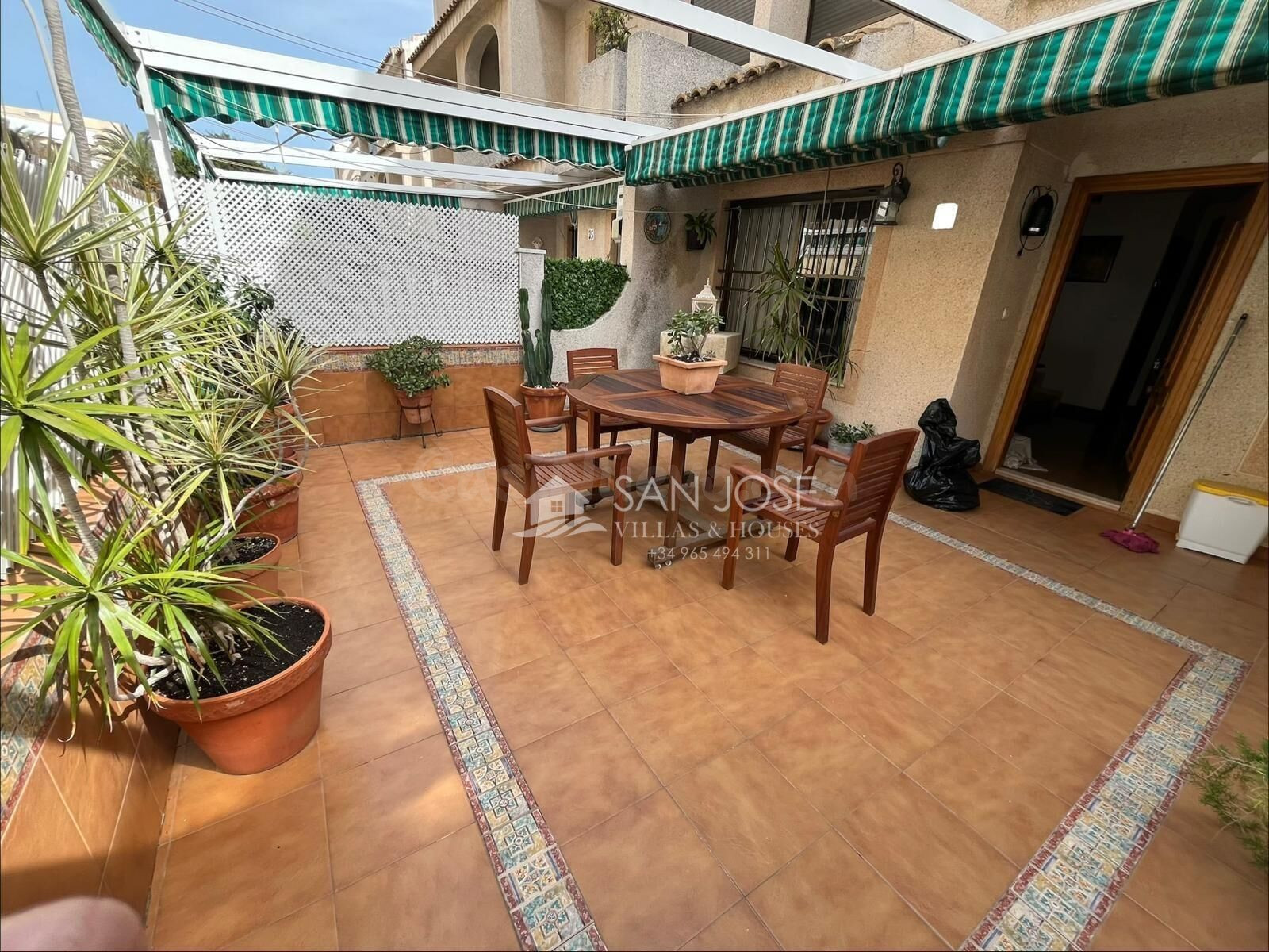 VENTA DE BUNGALOW EN GUARDAMAR DEL SEGURA, URB.LAS VIÑAS - foto 4