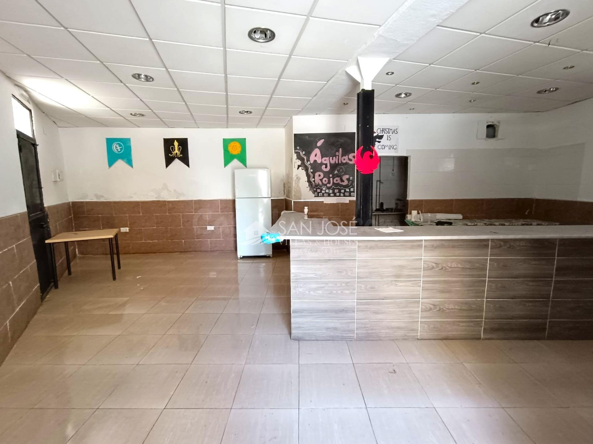 LOCAL COMERCIAL EN ESQUINA EN MONFORTE DEL CID - foto 4
