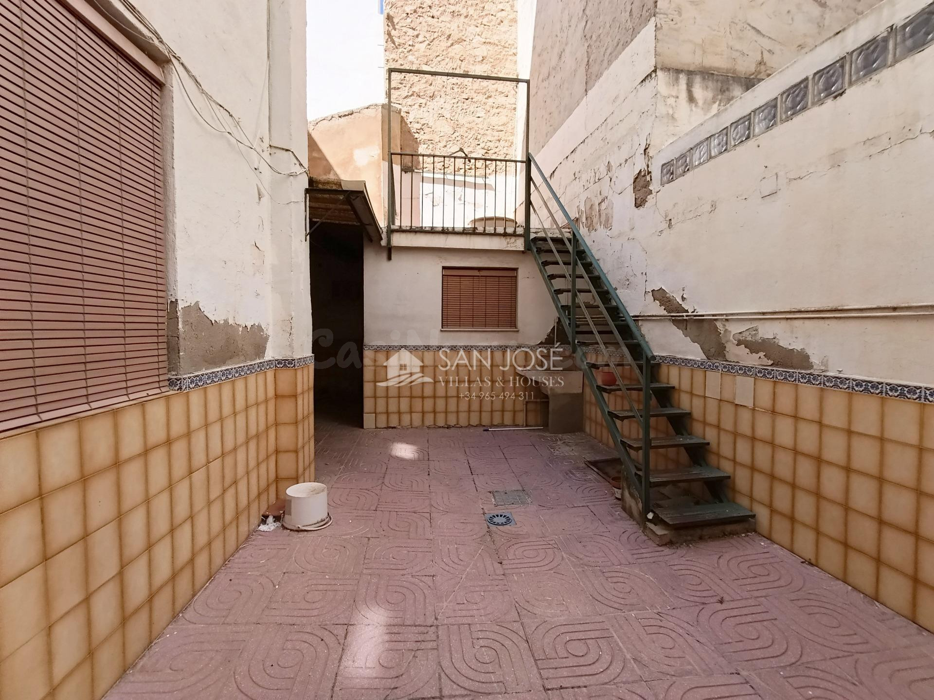 SE VENDE LOCAL COMERCIAL (FUE VIVIENDA) EN NOVELDA - foto 3