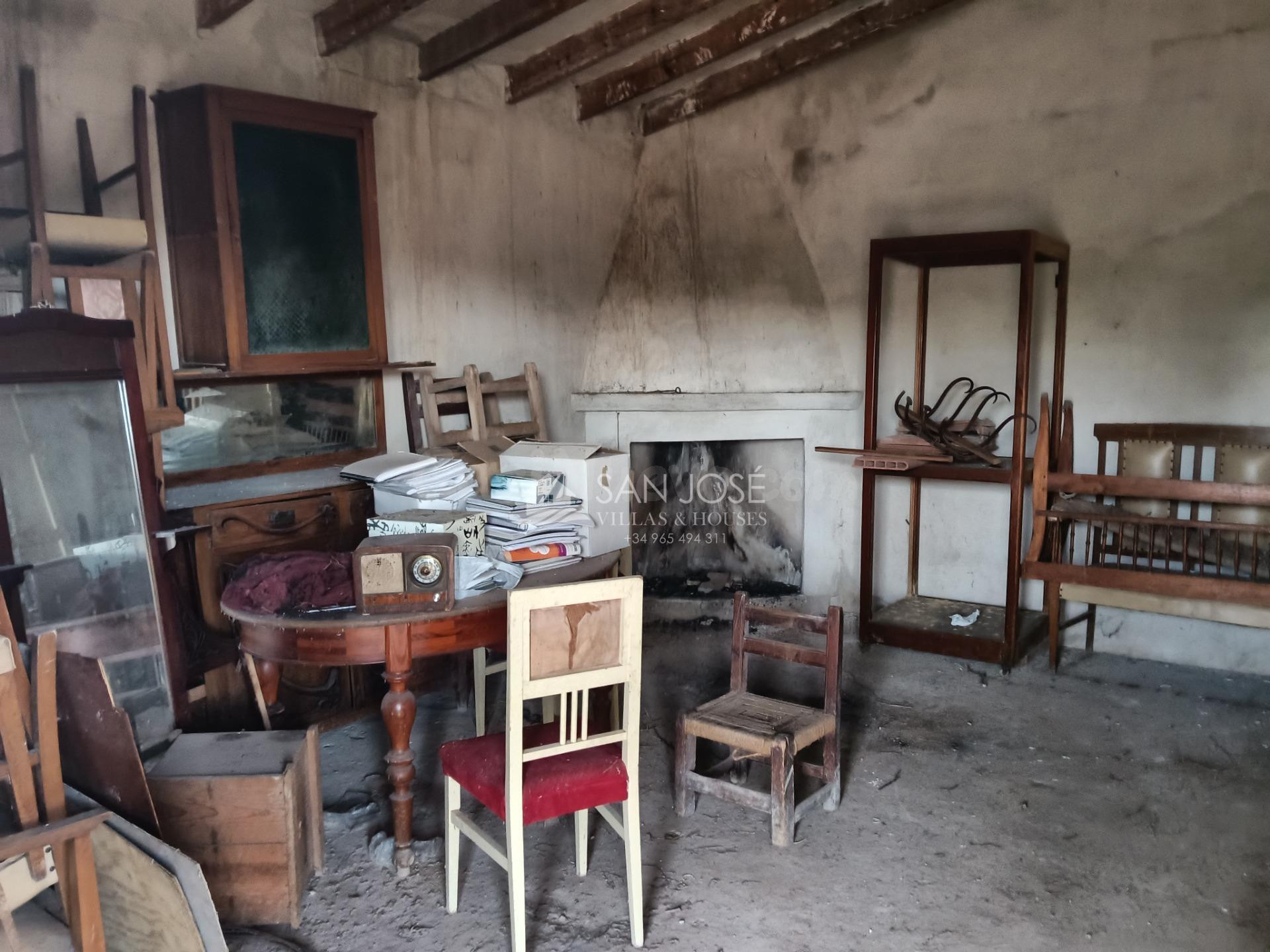 SE VENDE PARCELA CON CASITA DE CAMPO PARA REFORMAR CERCA DE  - foto 5