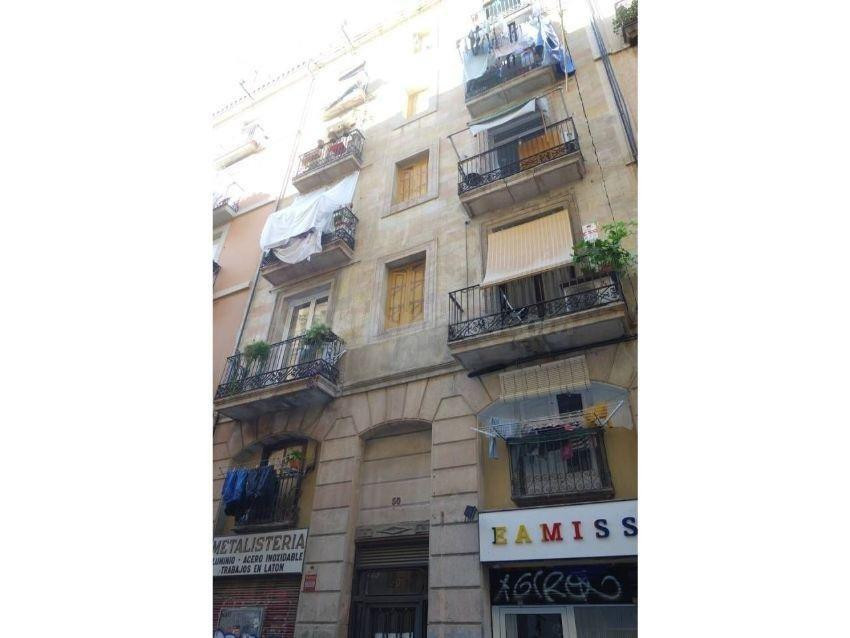 ¡EL PISO QUE ESTABAS BUSCANDO EN Calle Valldonzella 50 de BA - foto 2