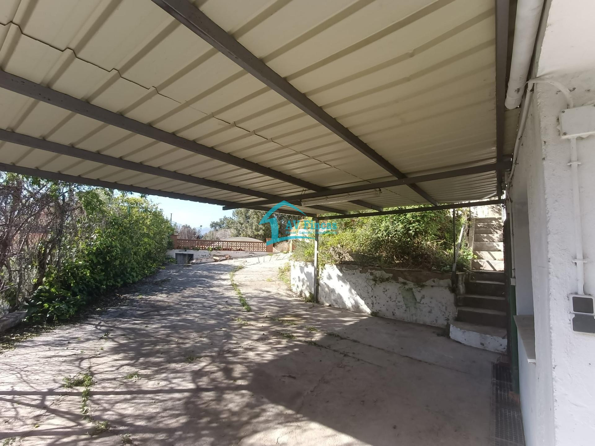 CASA OKUPADA EN VENTA EN Calle Taio 4 de CASTELLVI DE ROSANE - foto 5
