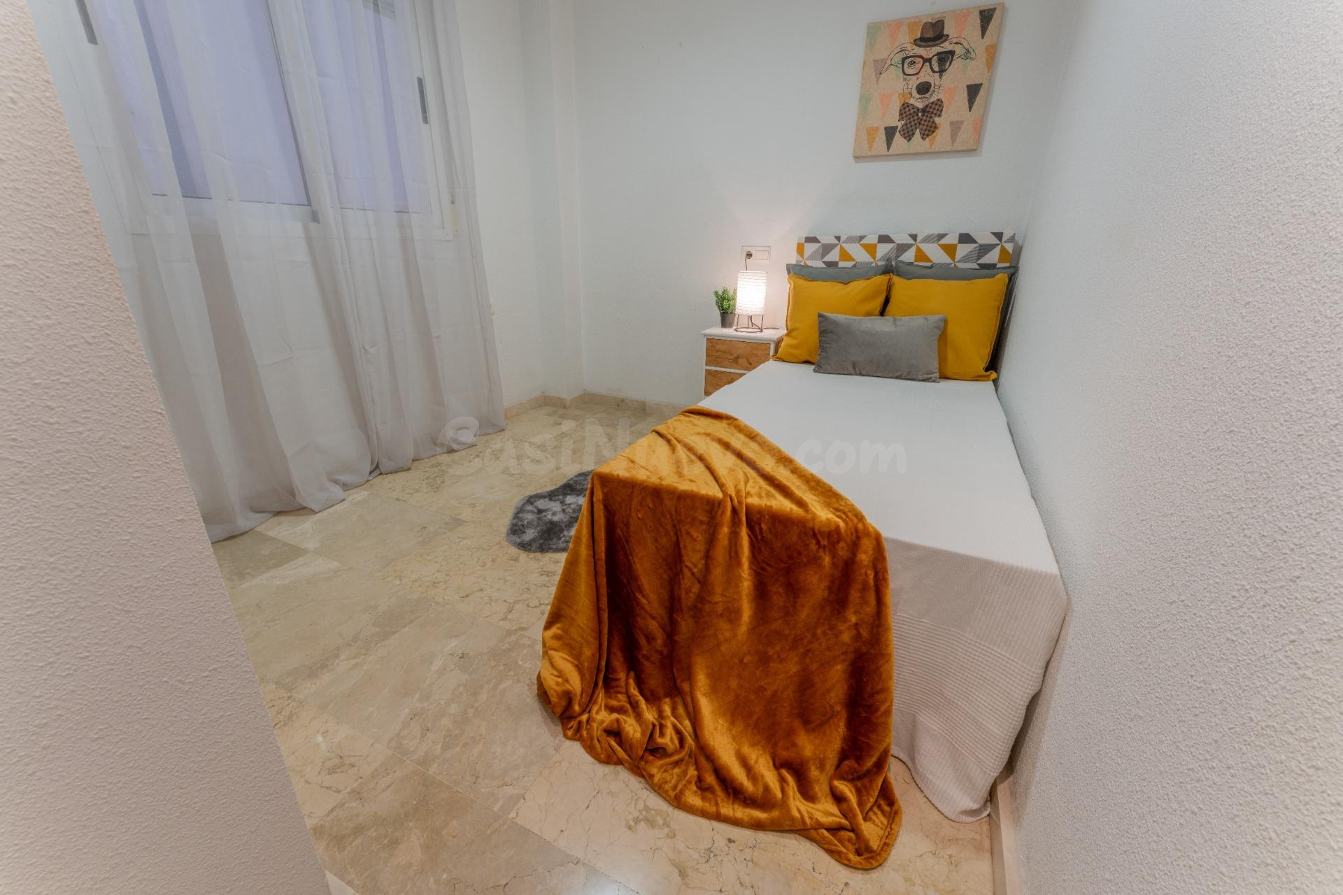 ¡Tu oasis urbano te espera! Planta baja con entrada independ - foto 4