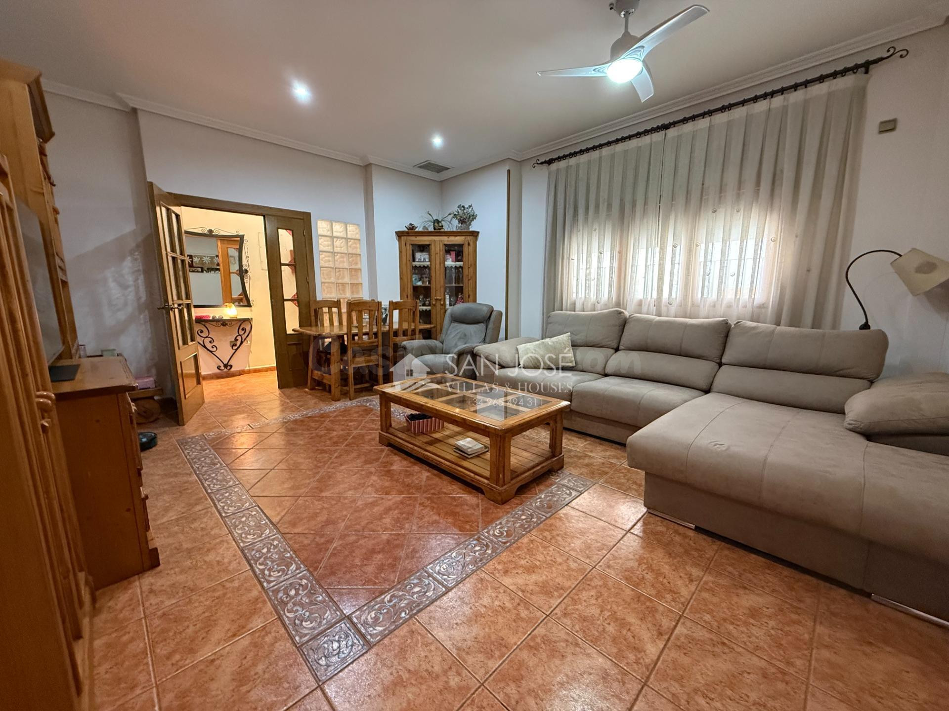 CASA INDEPENDIENTE EN EL BARRIO EL CASTILLO DE ASPE