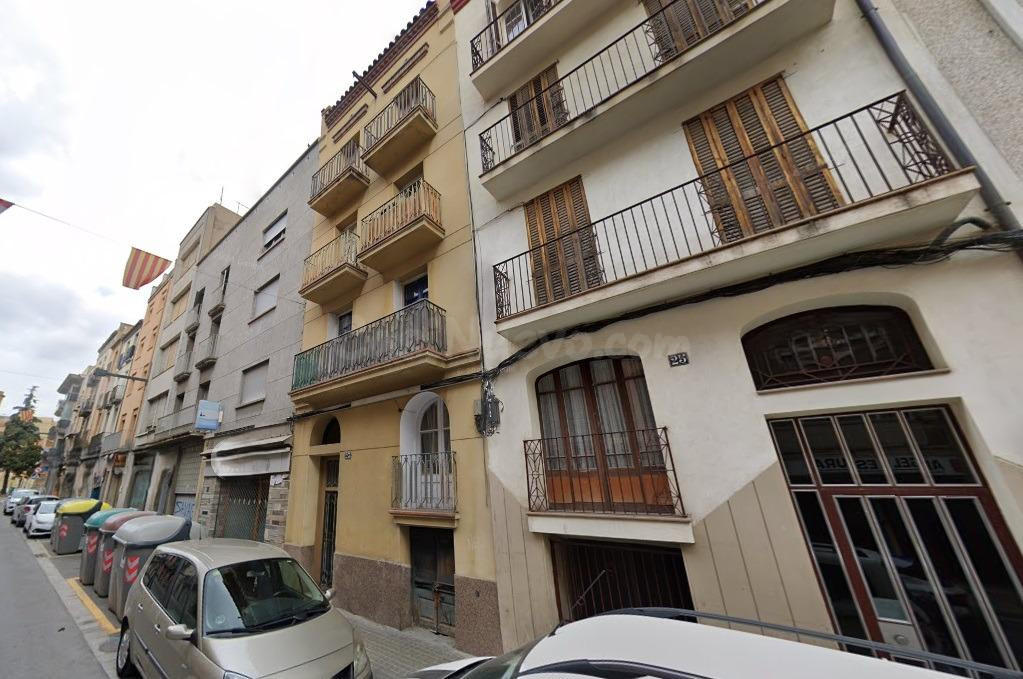 SE VENDE EDIFICIO OKUPADO en Calle SOLEDAT 23 Igualada (Barc