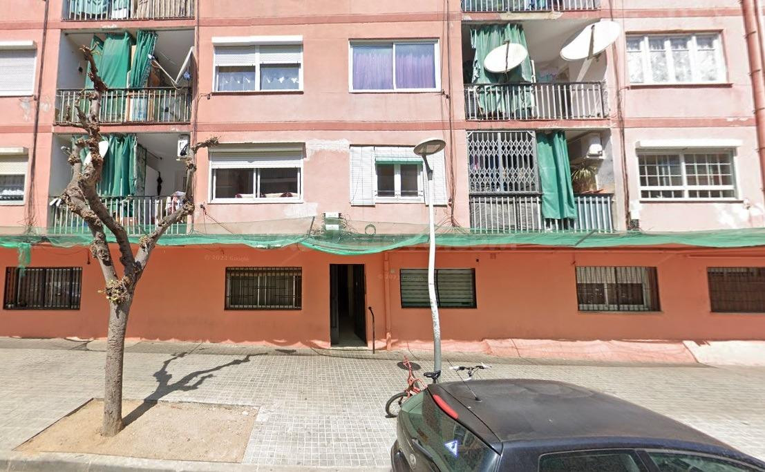 MARAVILLOSO PISO OKUPA en Calle Nuria 15 de Premià de Mar (B