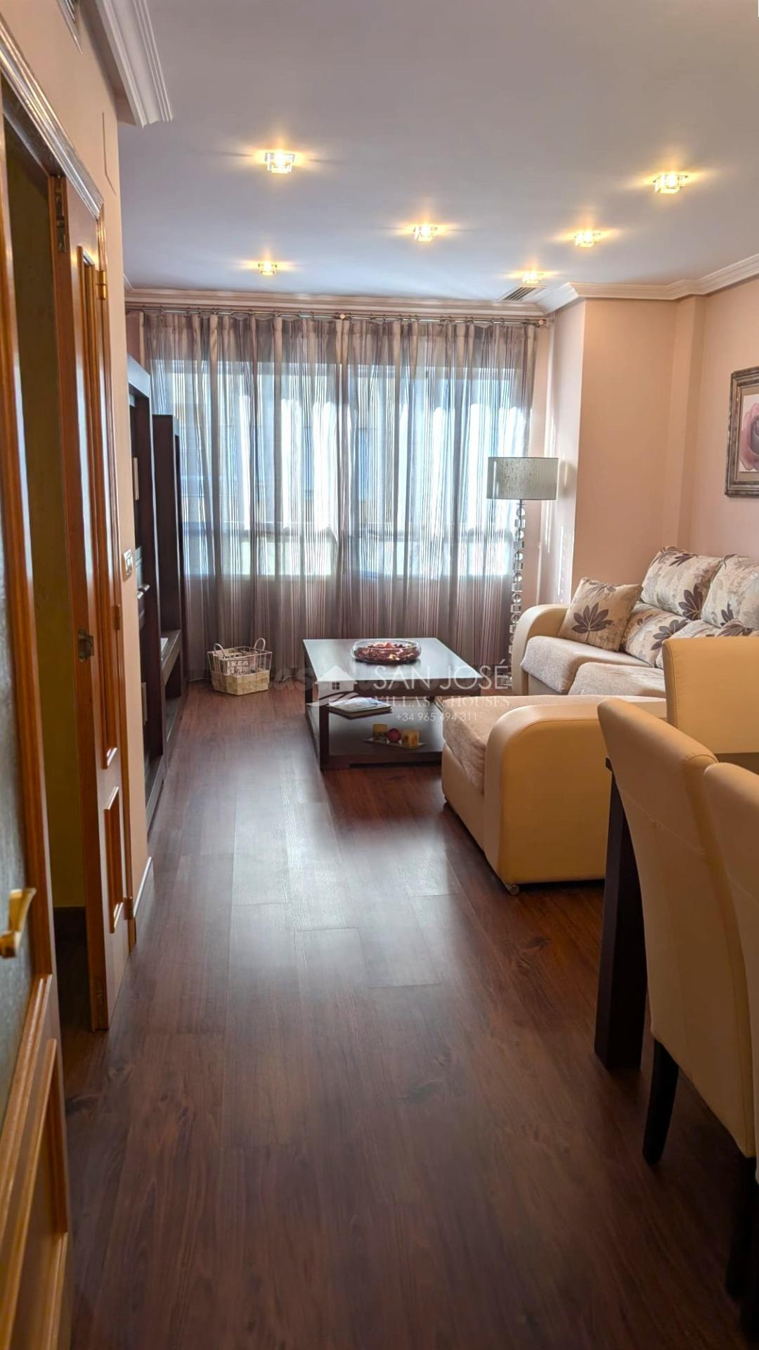 PISO CON 4 habitaciones EN AUSIAS MARCH, NOVELDA
