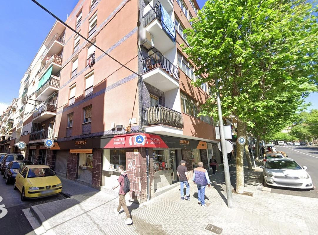 Se vende piso OKUPADO en Gatassa 73 de Mataró, Barcelona. - foto 2