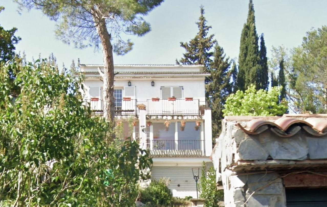 SE VENDE CASA OKUPADA EN Calle Mas Enric de CASTELLBELL I EL - foto 2