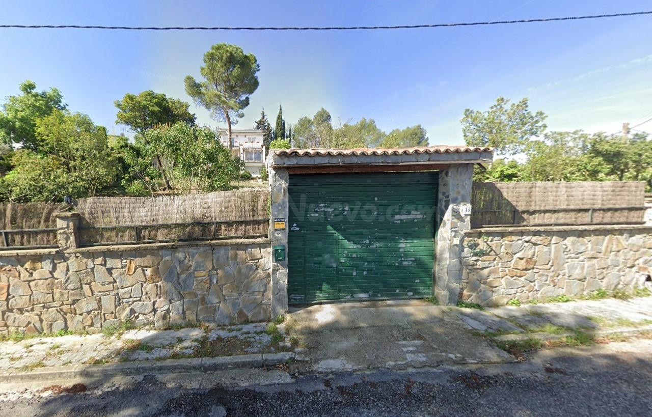 SE VENDE CASA OKUPADA EN Calle Mas Enric de CASTELLBELL I EL - foto 3