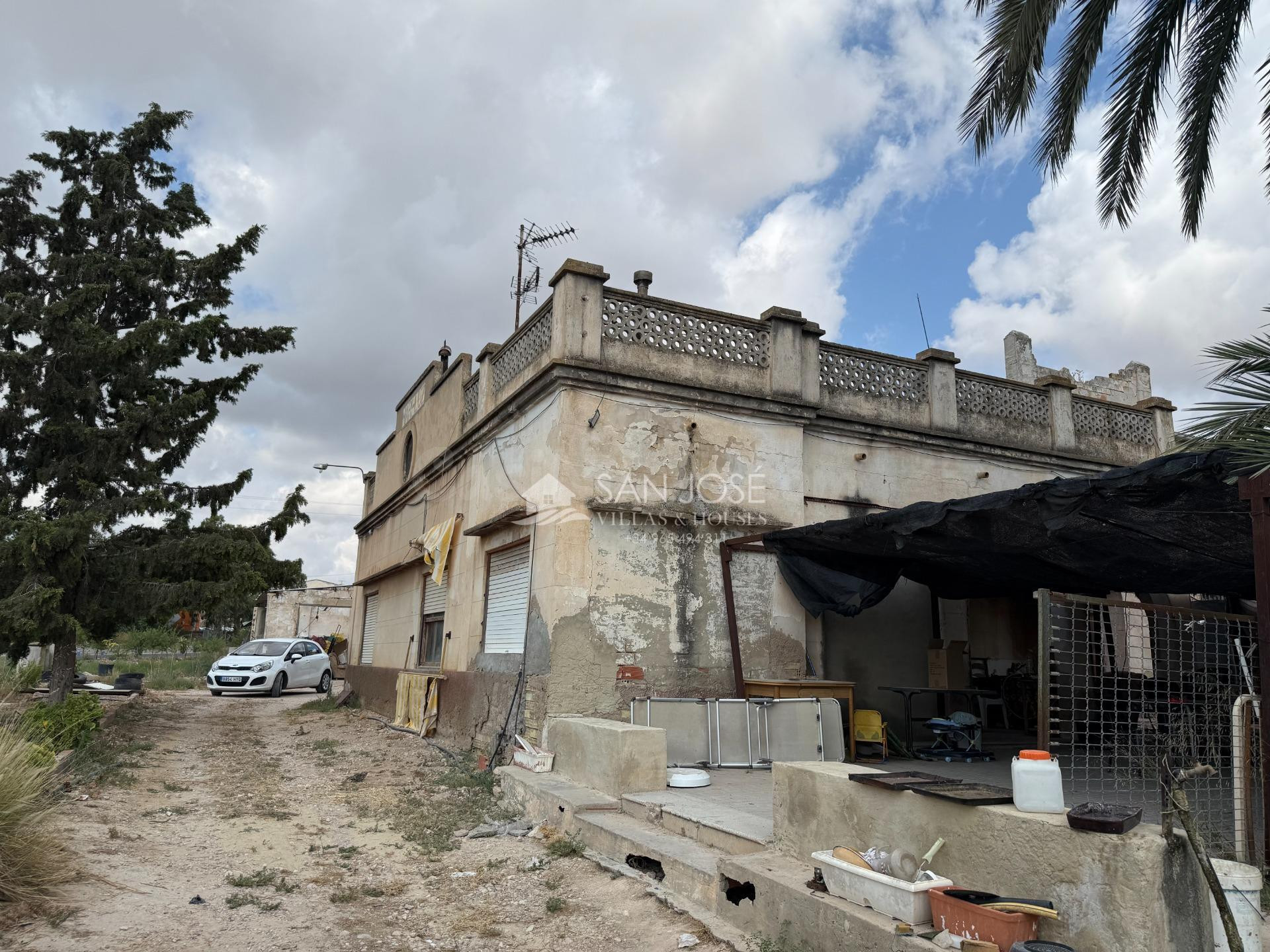 SE VENDE PARCELA DE TERRENO RÚSTICO CON POZO, CASA PARA REFO