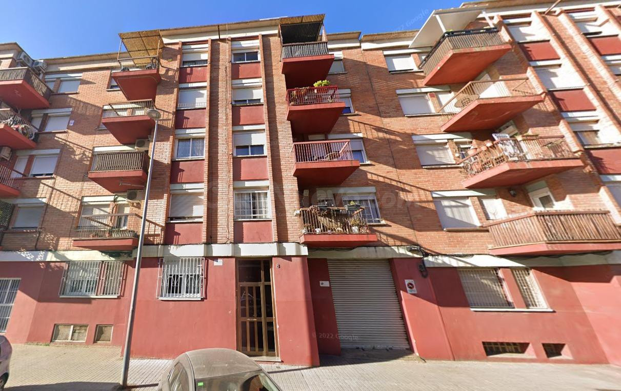 PISO OKUPADO EN VENTA EN Plaza de Copèrnic 8 de SABADELL (Ba