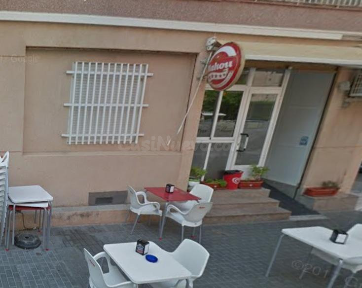 LOCAL MONTADO DE BAR EN ZONA MUY TURISTICA