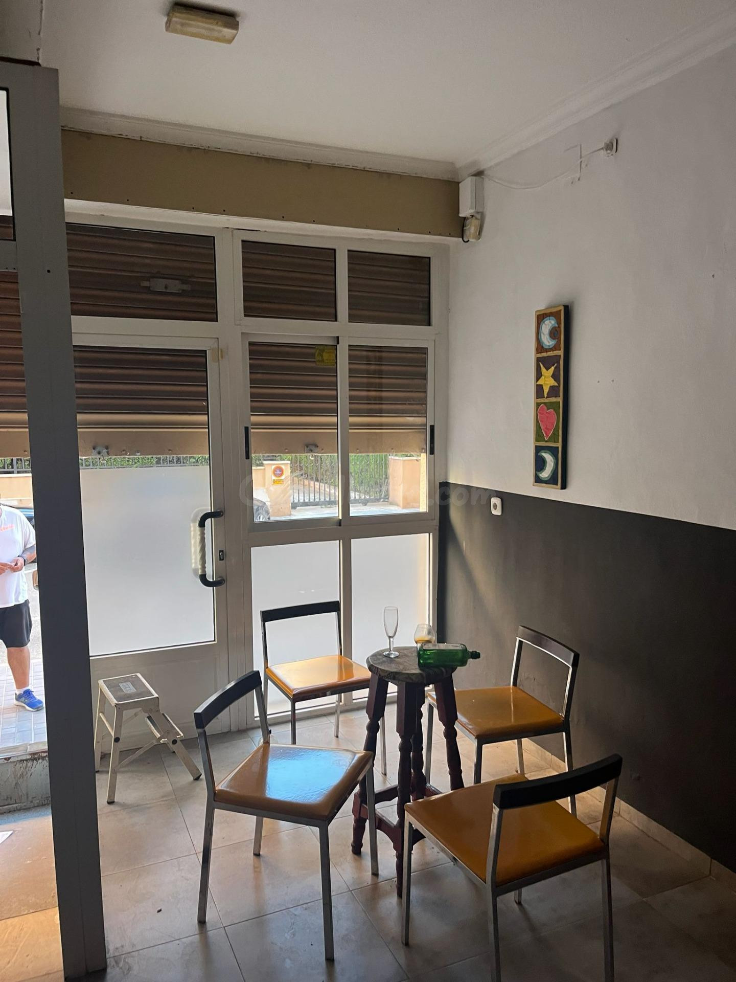 LOCAL MONTADO DE BAR EN ZONA MUY TURISTICA - foto 4